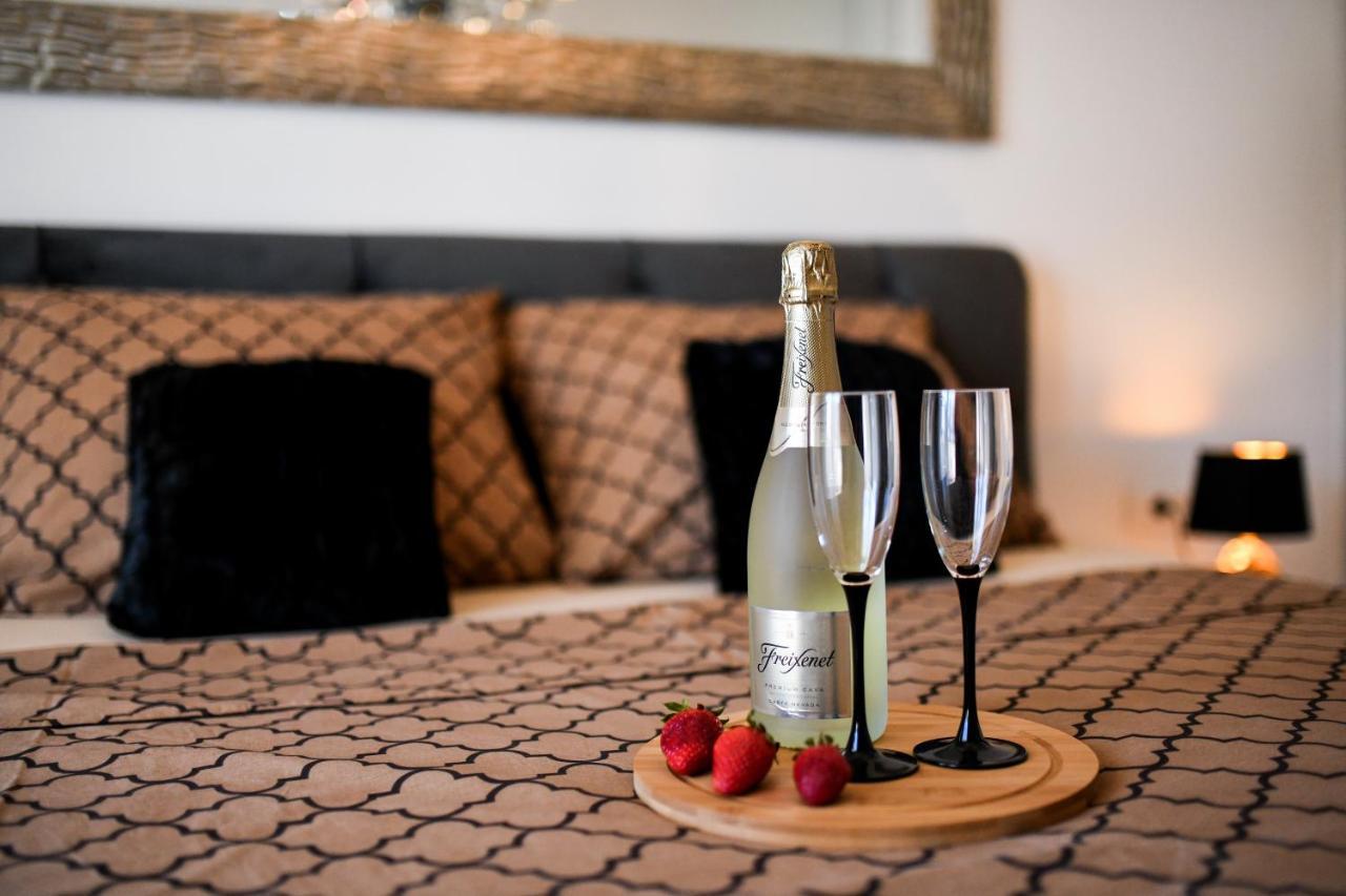 Lauris Luxury Apartment ซาดาร์ ภายนอก รูปภาพ