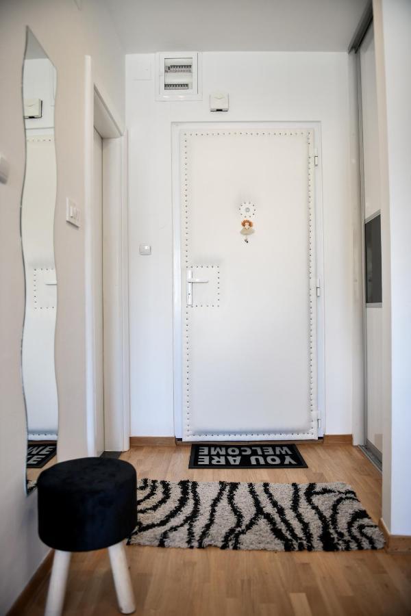 Lauris Luxury Apartment ซาดาร์ ภายนอก รูปภาพ